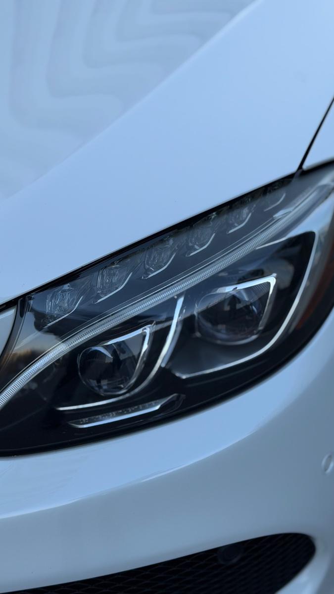 Mercedes-AMG Coupé photograph 3 of 12