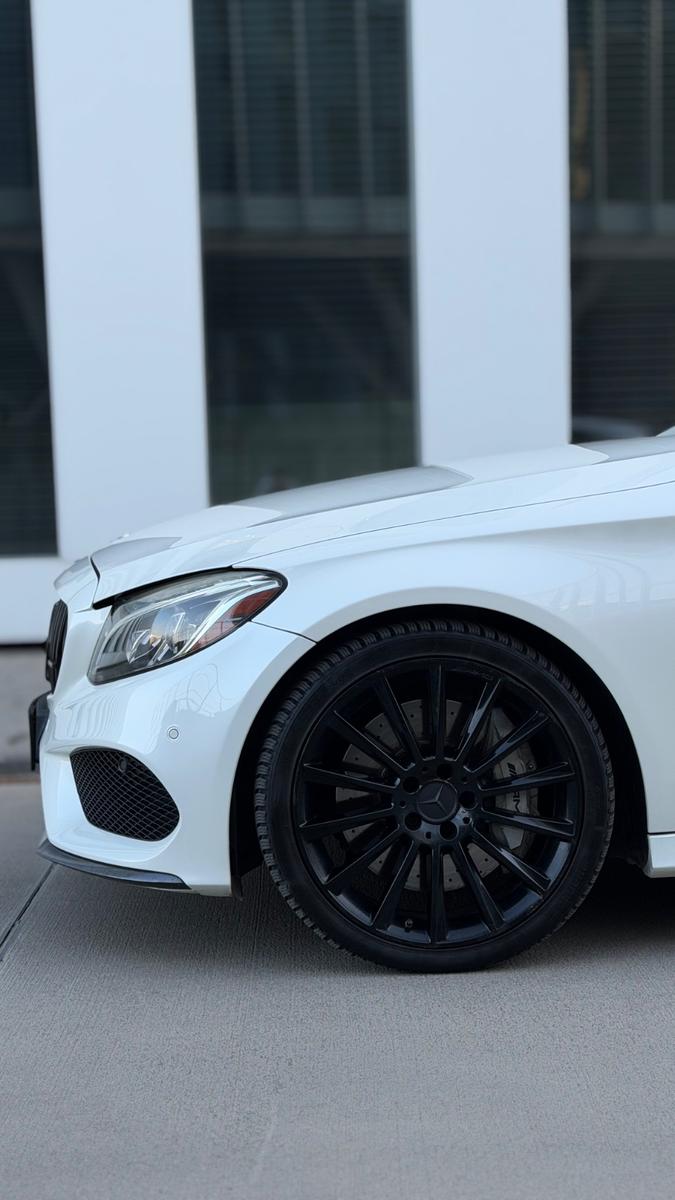 Mercedes-AMG Coupé photograph 4 of 12